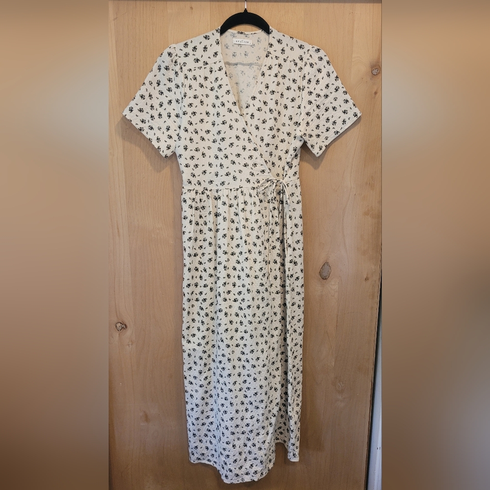 Neuflora floral Fall River Dress- small